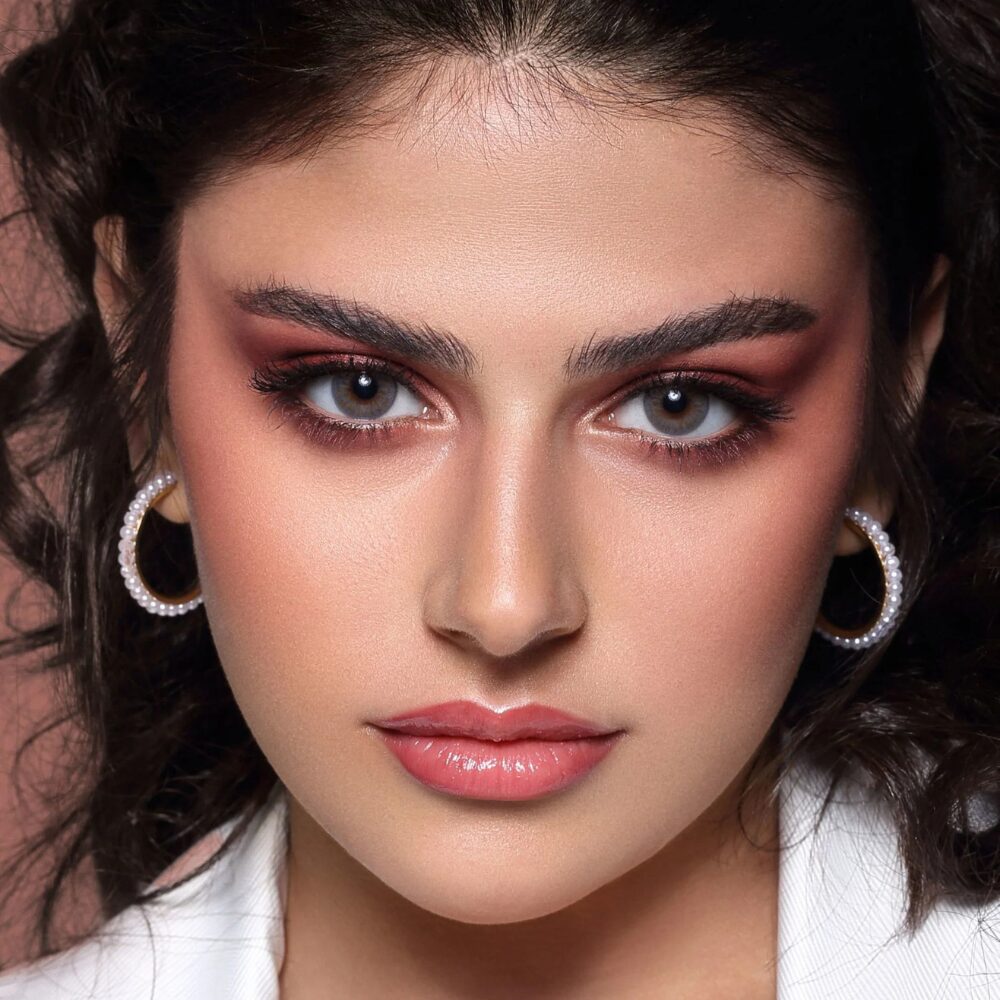 Lentilles de couleur Bella Elite Midnight Blue - effet naturel bleu intense sur yeux
