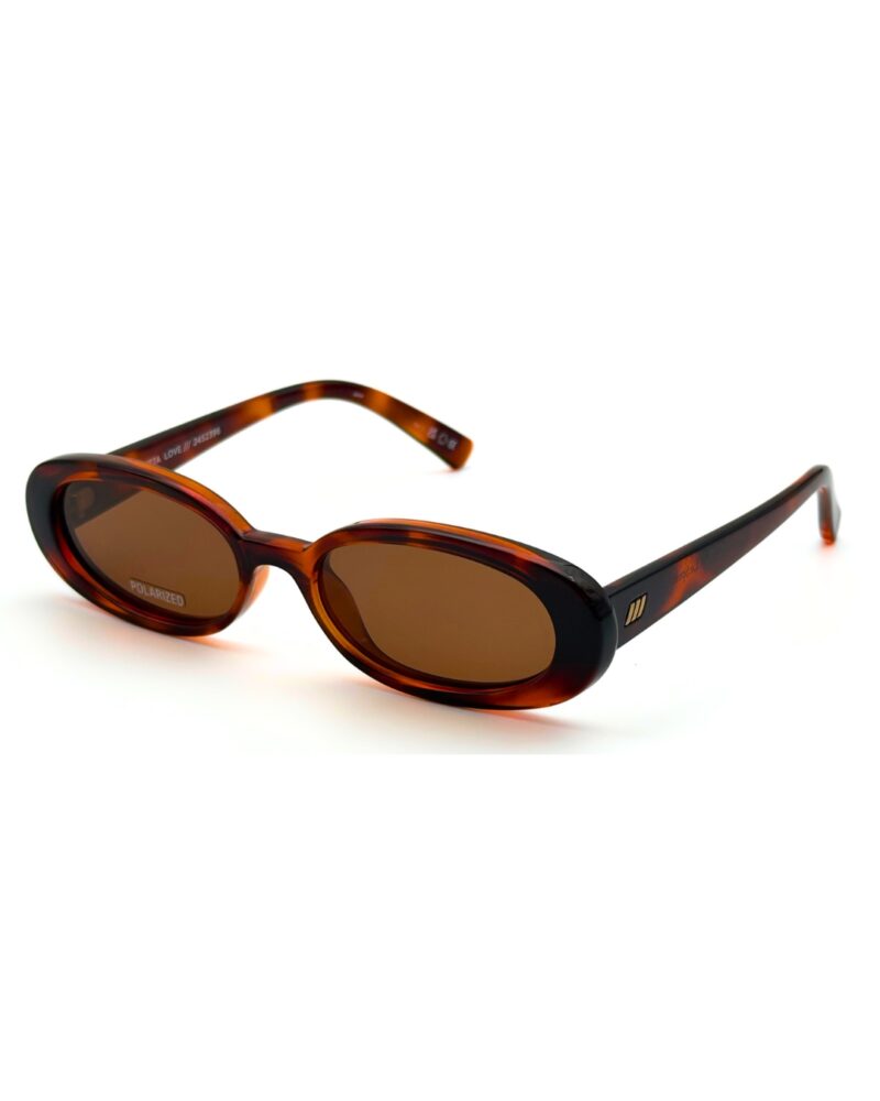 le-specs-outta-love-polarisees-marron-fonce Lunettes de soleil polarisées Le Specs Outta Love monture marron foncée avec verres bruns marqués polarized.