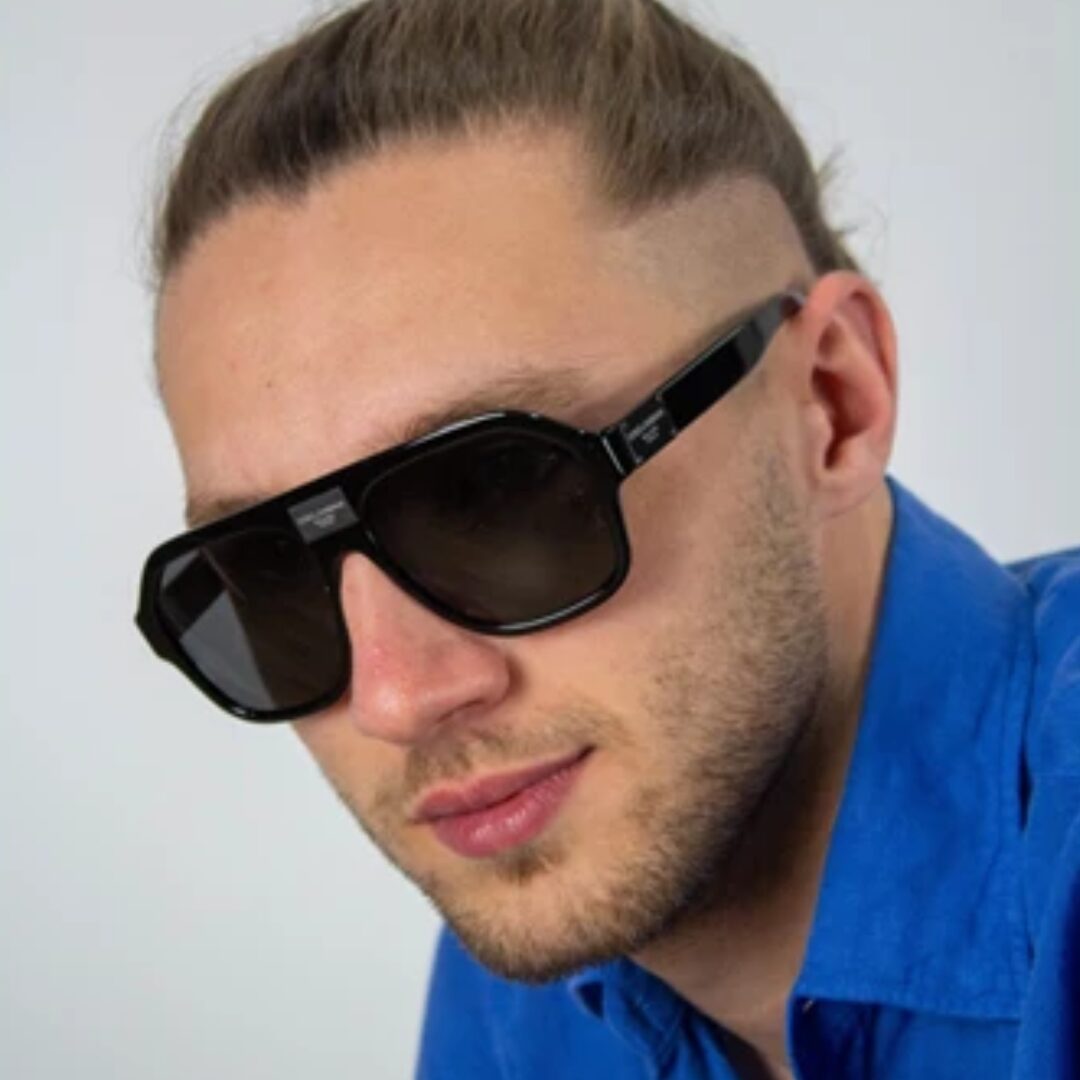 Lunettes de soleil Dolce & Gabbana modèle DG 4433 pour homme, monture noire design carré