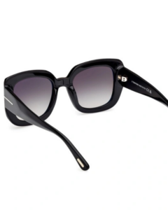 TOM FORD CARLA 02 TF1220 lunettes de soleil femme monture oversized carrée