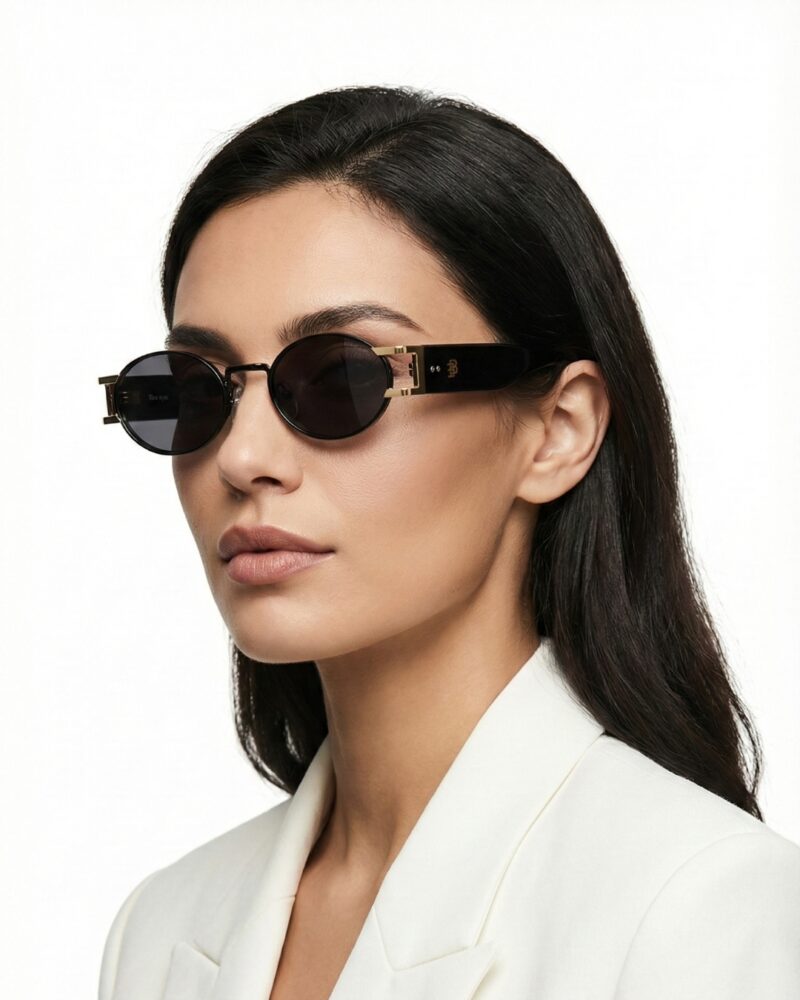 Lunettes de soleil Blue Eyes modèle AK17219, monture ovale vintage en métal et acétate pour femme et homme.