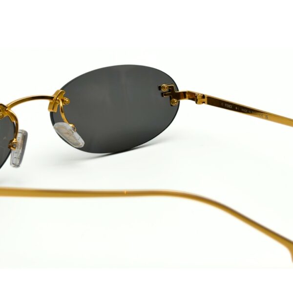 lunettes-soleil-fendi-first-crystal-fe4075us-gris-tunisie.jpg Lunettes FENDI First Crystal FE4075US gris fumé femme luxe La Marsa AZZABI OPTIC