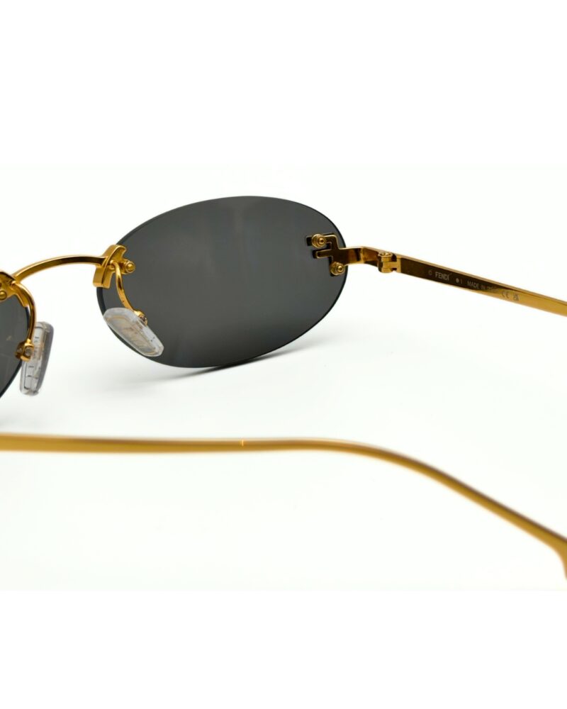 lunettes-soleil-fendi-first-crystal-fe4075us-gris-tunisie.jpg Lunettes FENDI First Crystal FE4075US gris fumé femme luxe La Marsa AZZABI OPTIC