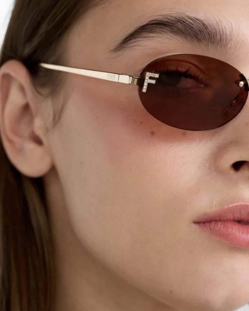 lunettes-soleil-fendi-first-crystal-fe4075us-bordeaux-tunisie.jpg Lunettes de soleil femme FENDI First Crystal FE4075US bordeaux cristaux Tunisie AZZABI OPTIC
