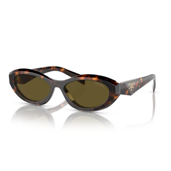 Lunettes de soleil Prada SPR 26Z pour femme en acétate marron.