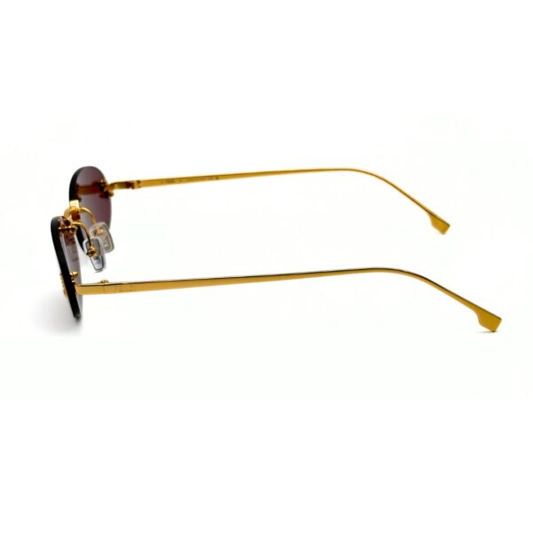 lunettes-soleil-fendi-first-crystal-fe4075us-branchesbordeaux-tunisie.jpg Lunettes de soleil femme FENDI First Crystal FE4075US bordeaux cristaux Tunisie AZZABI OPTIC