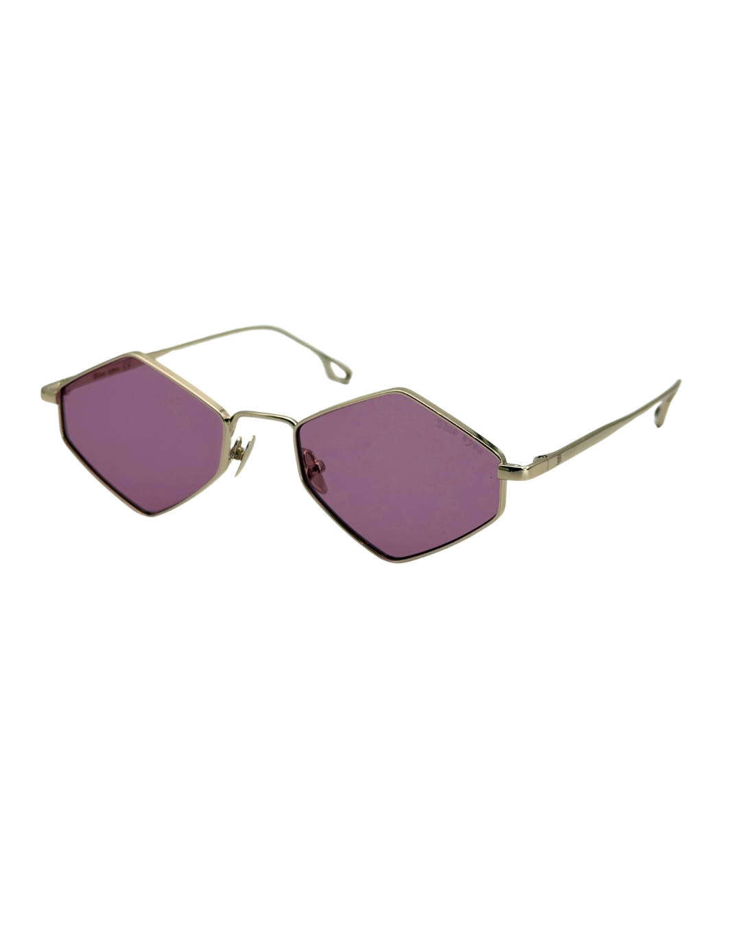 Détail des lunettes de soleil hexagonales doré brossé avec verres mauves