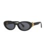 Lunettes de soleil Fendi Tunisie modèle FE40140U en acétate noir, vue de trois quarts avec logo O'Lock doré.