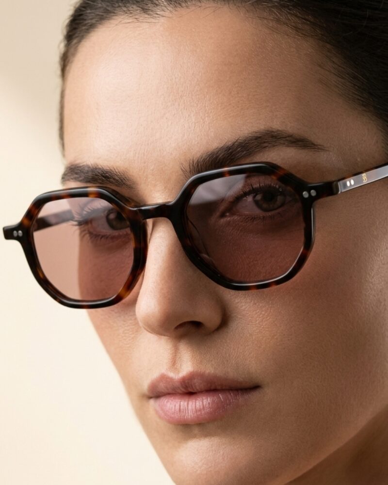 blue-eyes-at1097-marron-verre-nude-octogonal.jpg Blue Eyes AT1097 lunettes de soleil vintage Tunisie monture marron écaille verre nude rosé