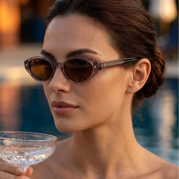 Lunettes Polarisées TUDOR Femme Tunisie Mauve Translucide T006 Lunettes Polarisées TUDOR Femme Tunisie monture mauve translucide verres ambrés polarisés chez AZZABI OPTIC