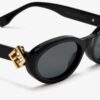 Lunettes de soleil Fendi Tunisie modèle FE40140U en acétate noir, vue de trois quarts avec logo O'Lock doré.