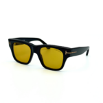 Lunettes de soleil Tom Ford Caine-02 monture noire et verres jaunes chez Azzabi Optic La Marsa.