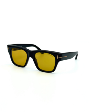 Lunettes de soleil Tom Ford Caine-02 monture noire et verres jaunes chez Azzabi Optic La Marsa.