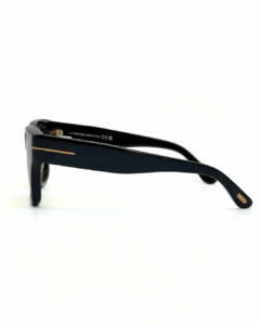 Lunettes de soleil Tom Ford Caine-02 monture noire et verres jaunes chez Azzabi Optic La Marsa.