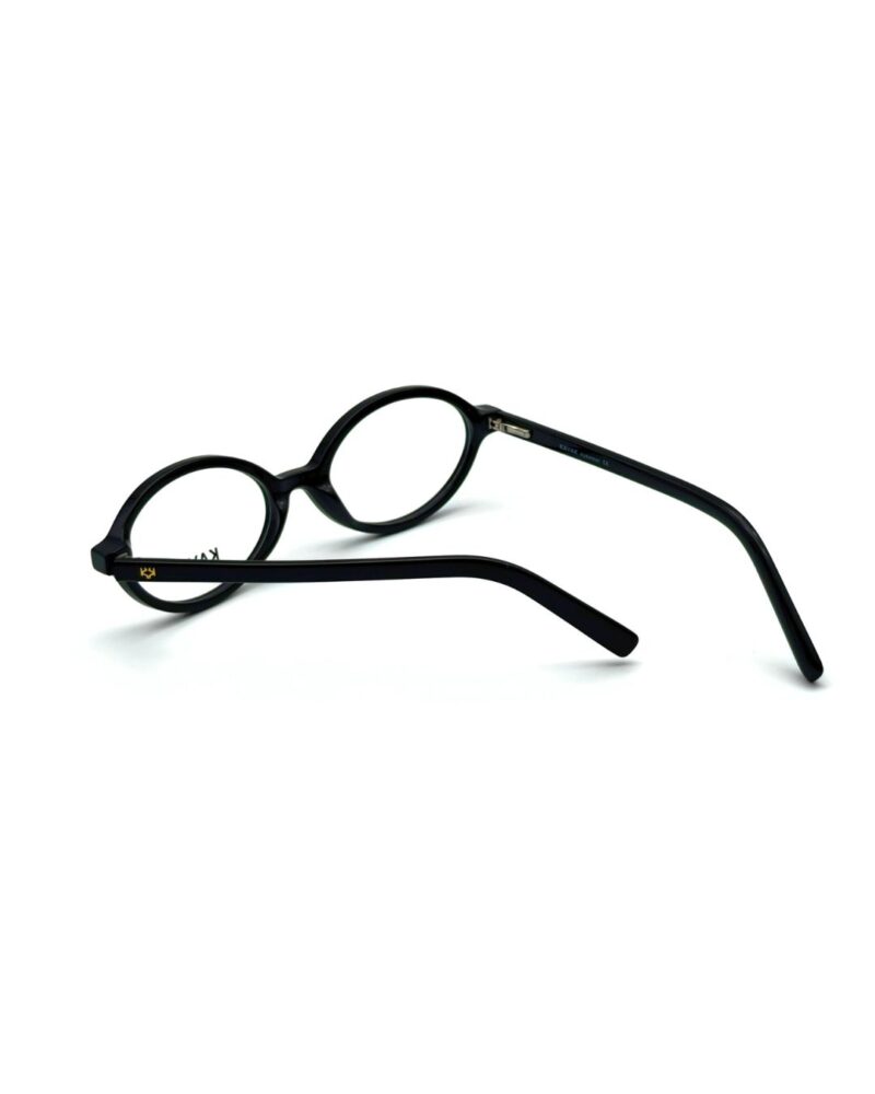 Lunettes de vue femme KAVAK noire avec clip Lunettes de vue femme KAVAK noires forme ovale et clip magnétique détaché