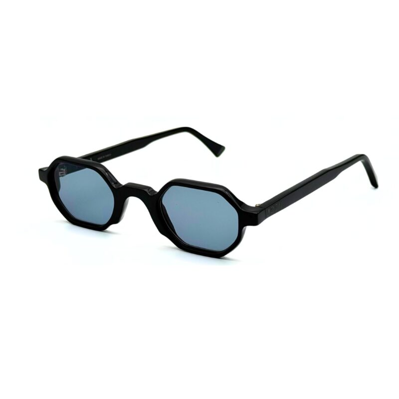 joca-icona-lunettes-soleil-octogonales-noir-azzabi-optic.jpg | Alt : Lunettes de soleil JOCA ICONA noires de forme octogonale en acétate fait main en Tunisie