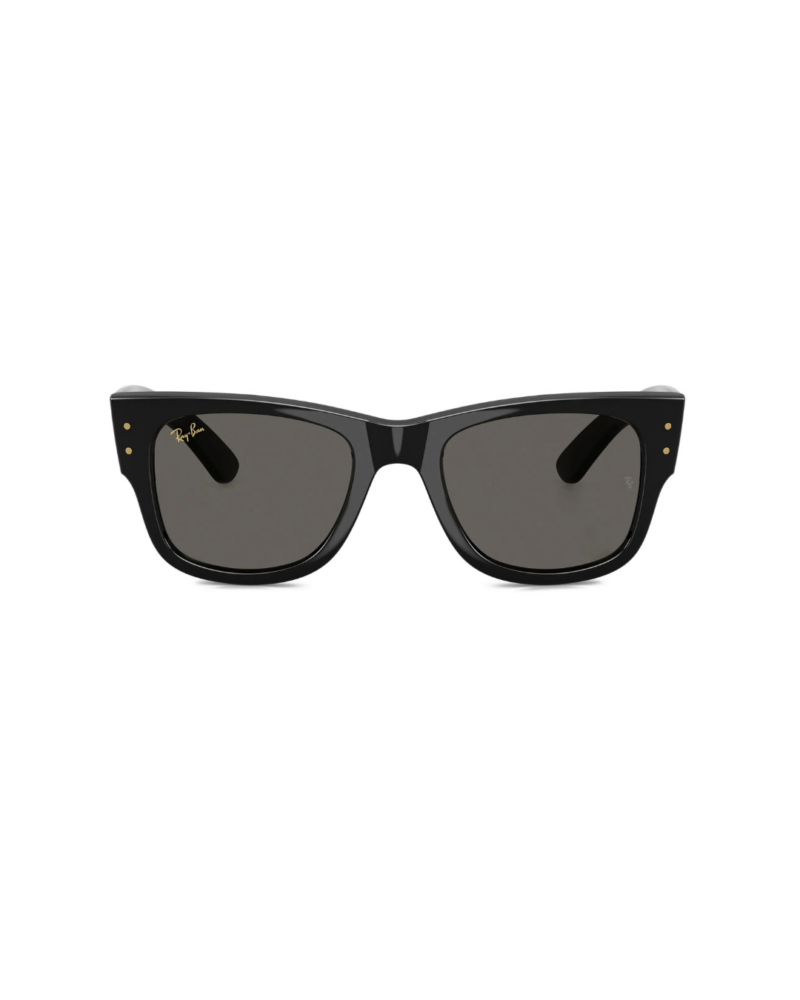 Lunettes solaires Ray-Ban Mega Wayfarer édition ASAP Rocky de face avec rivets dorés circulaires.