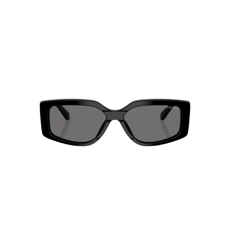 Vue de face des lunettes de soleil femme rectangulaires Vogue VG5642SU W44/81 noir brillant avec verres polarisés catégorie 3