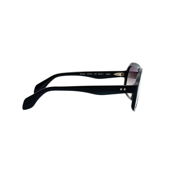 Lunettes de soleil oversized GIGI STUDIOS NAELLE GS1067/11 en acétate noir brillant avec verres dégradés gris antireflets.