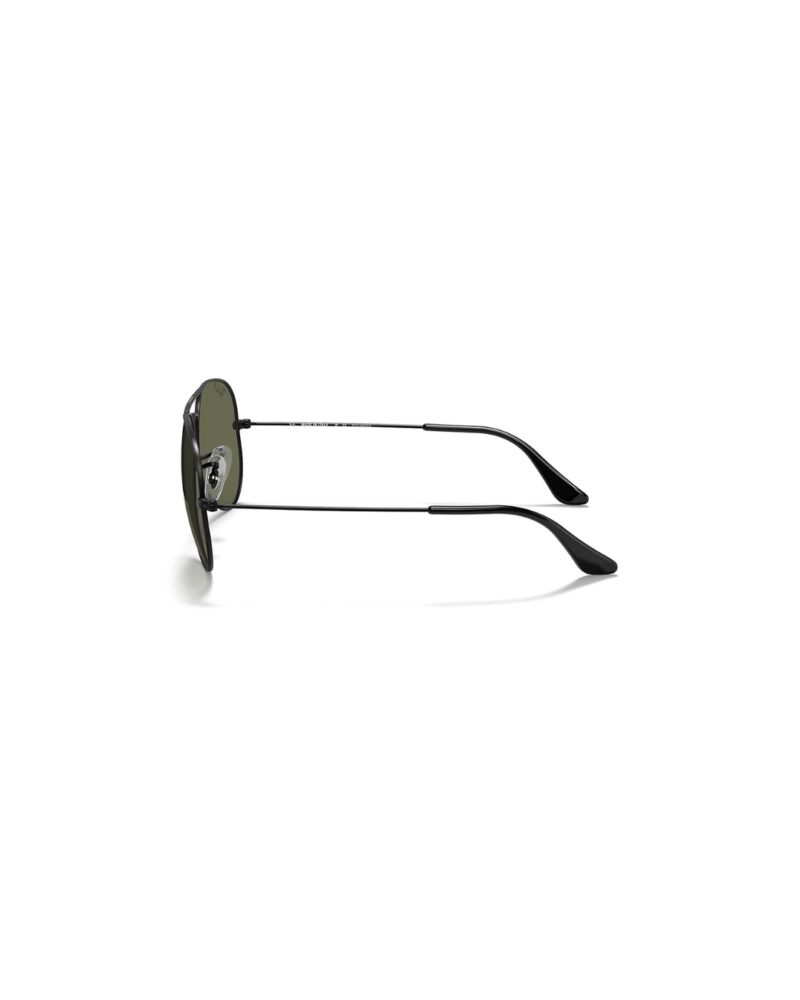 Vue de profil ultra-fine de la monture noire Ray-Ban Aviator RB3025 avec embouts de branches confortables branches.
