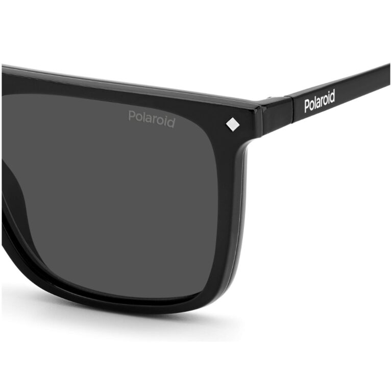 Lunettes optiques carrées noires Polaroid PLD6166CS avec leur clip-on solaire polarisé magnétique détaché au premier plan.