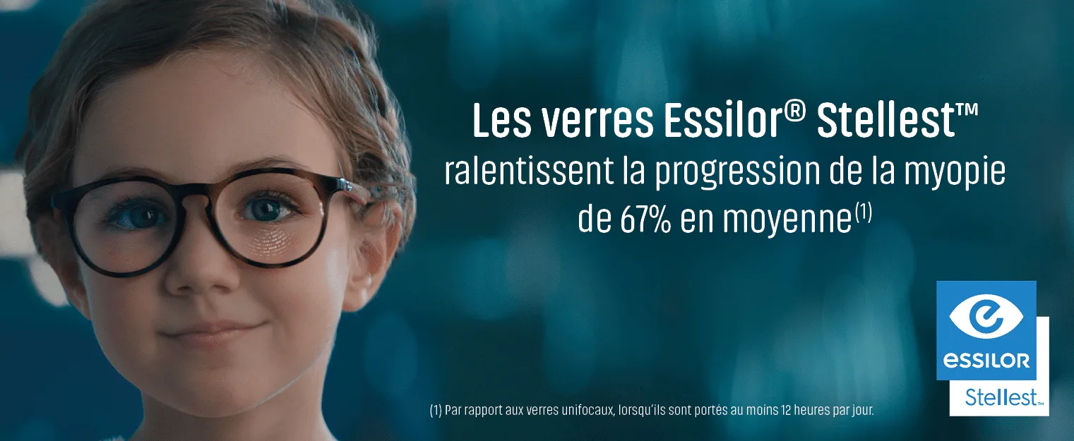 Vue rapprochée des anneaux concentriques de la technologie H.A.L.T. sur un verre Essilor Stellest