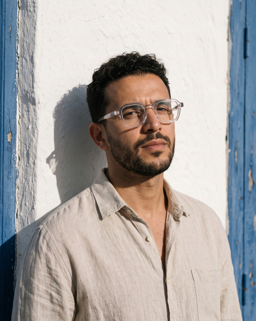 Homme portant des lunettes de vue BERGAMOT LUXOR